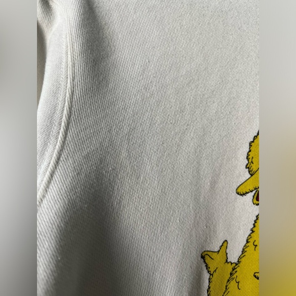 Uniqlo X KAWS Sesame Street hoodie Medium - Picture 2 of 8